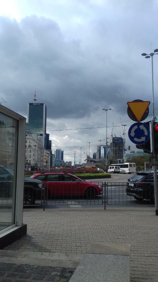 Metro Centrum Bed Varşova Dış mekan fotoğraf
