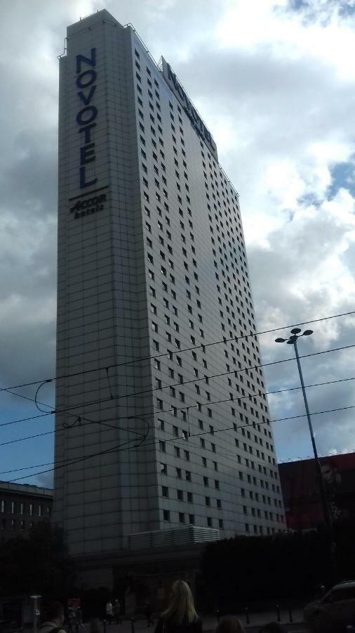 Metro Centrum Bed Varşova Dış mekan fotoğraf